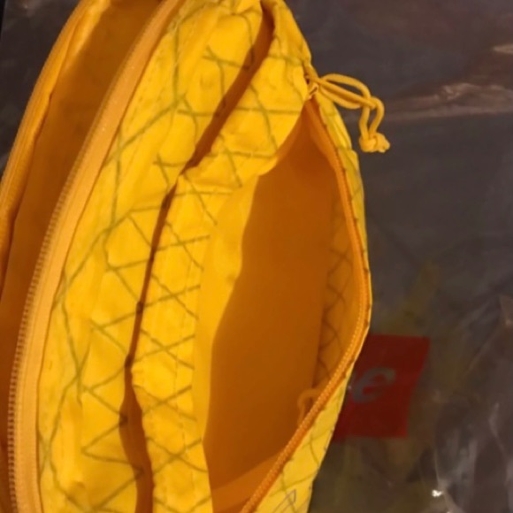 Fw18 supreme shoulder bag - Picture 4 of 4